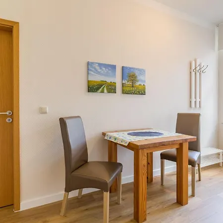 Haus Tarnewitz, 01